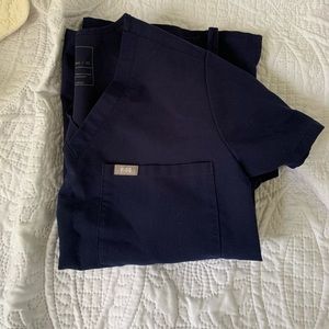 ** FIGS SET ! ** Navy Blue Caterina One Pocket Top XS and Livingston Bottoms XSP